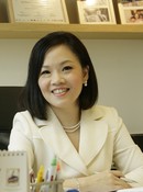 Dr. Kelly Loi