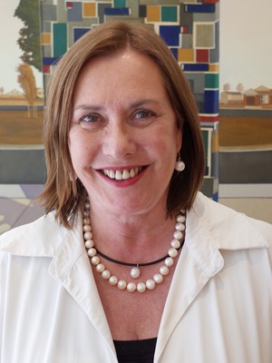Dr. Elizabeth Hallam