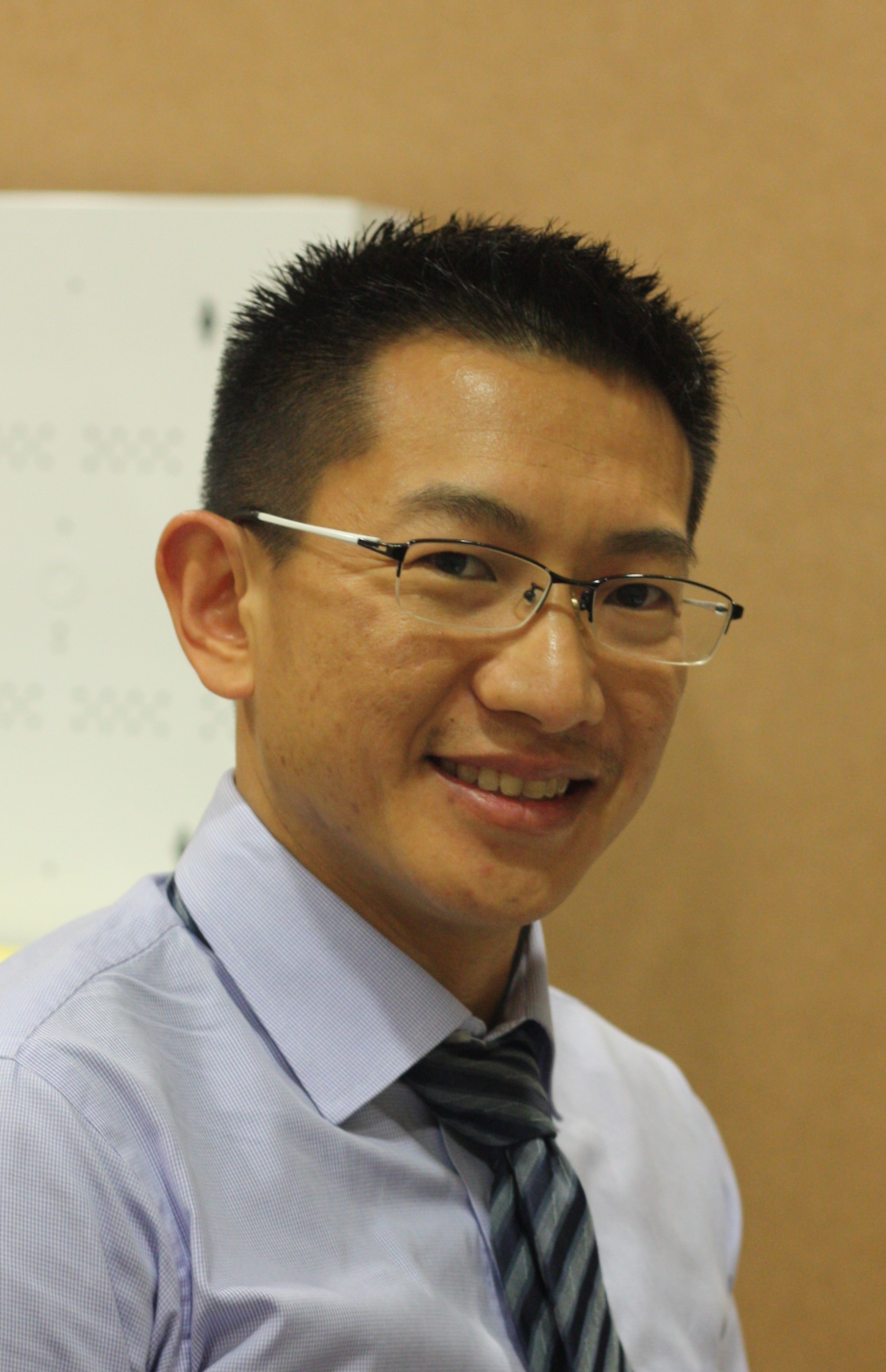 Dr. Yung Khan Tan