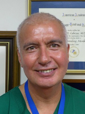 Dr. Luis Cabezas